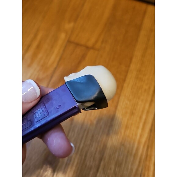 Vintage 1971 Purple Pez Dispenser Dr Skull Skeleton with Feet Made in Slovenia - Picture 15 of 16